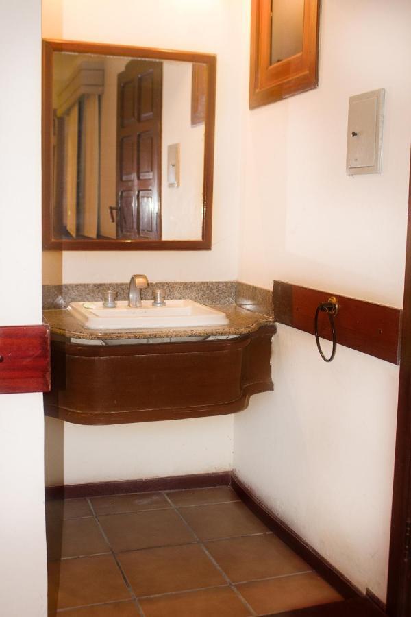 El Pantanal Hotel & Resort Puerto Quijarro  Dış mekan fotoğraf