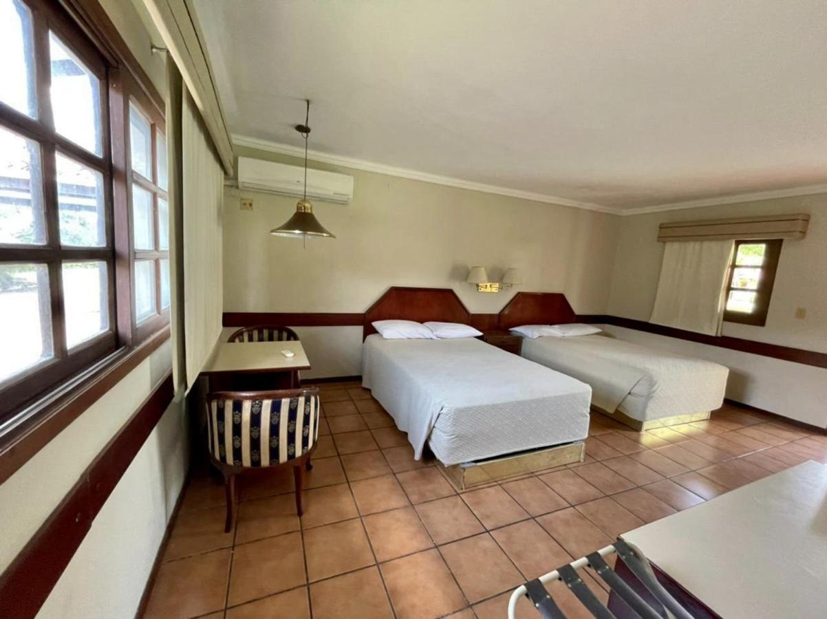 El Pantanal Hotel & Resort Puerto Quijarro  Dış mekan fotoğraf